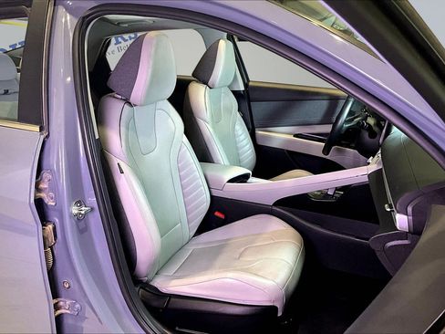 Used 2023 Hyundai Elantra Limited FWD image 28