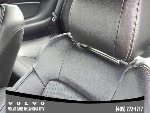 Used 2022 Ford Mustang Premium image 13