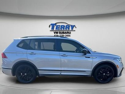 Used 2022 Volkswagen Tiguan SE R-Line