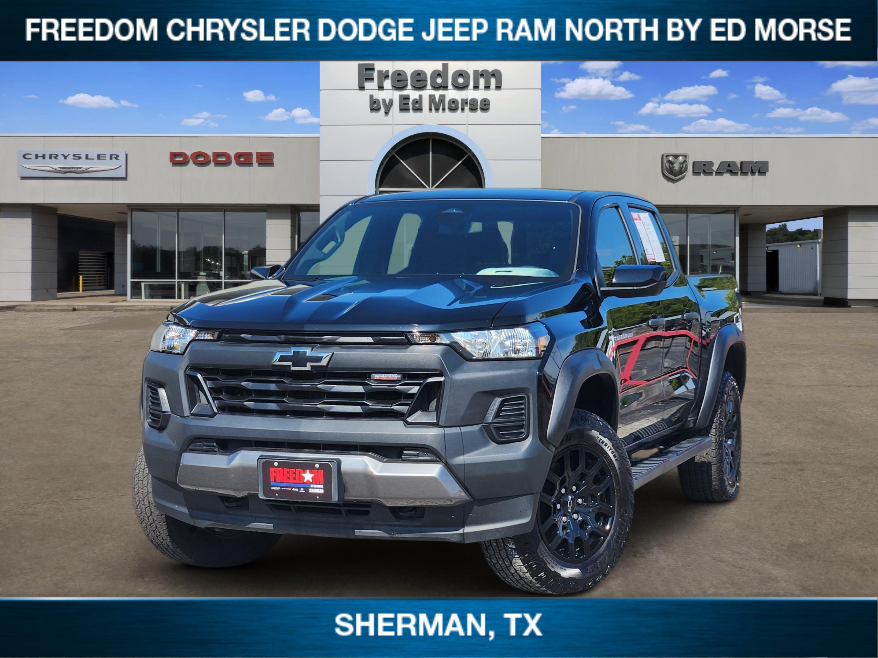 Used 2026 Chevrolet Colorado Trail Boss AWD/4WD image 1