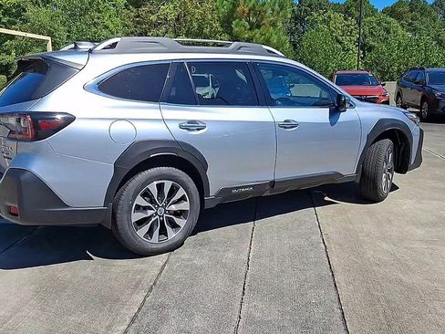 New 2025 Subaru Outback Touring w/ Popular Package #2 image 8