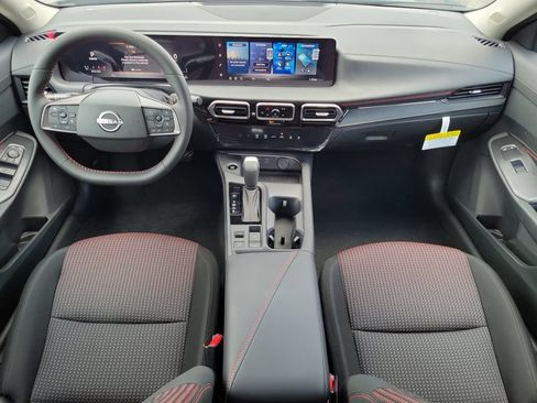 New 2026 Nissan Sentra SR w/ Floor Mat Package FWD image 18