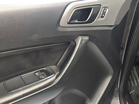 Used 2020 Ford Ranger XL image 17