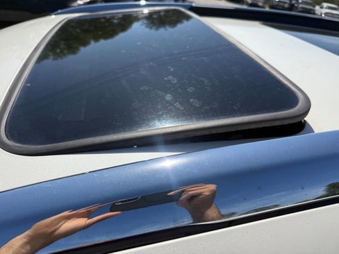 Used 2015 Buick Enclave Premium w/ Experience Buick Package image 18