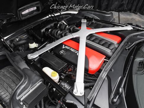 Used 2013 SRT Viper GTS w/ GTS Laguna Interior Pkg image 46