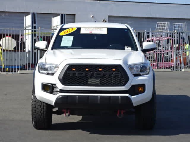 Certified 2023 Toyota Tacoma TRD Off-Road w/ Technology Package AWD/4WD image 3