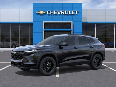 New 2026 Chevrolet Trax LT image 2