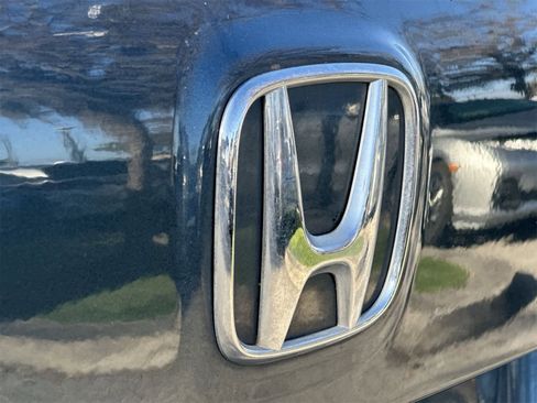 Used 2021 Honda Pilot EX image 18
