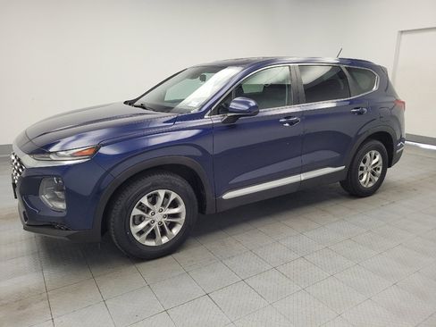 Used 2019 Hyundai Santa Fe SE FWD image 2