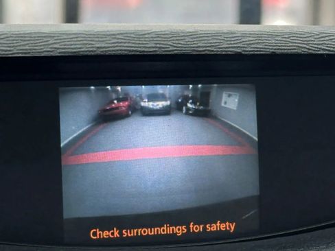 Used 2012 Toyota Venza XLE image 17