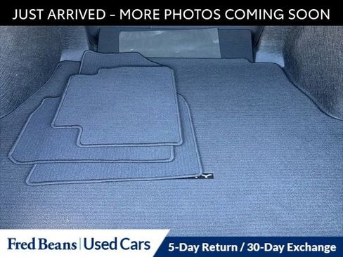 Used 2023 Toyota Camry SE w/ Cold Weather Package image 15