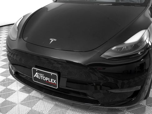Used 2024 Tesla Model Y Performance AWD/4WD image 33