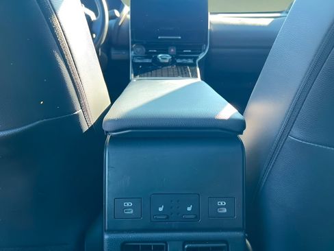 Used 2024 Toyota bZ4X AWD image 10