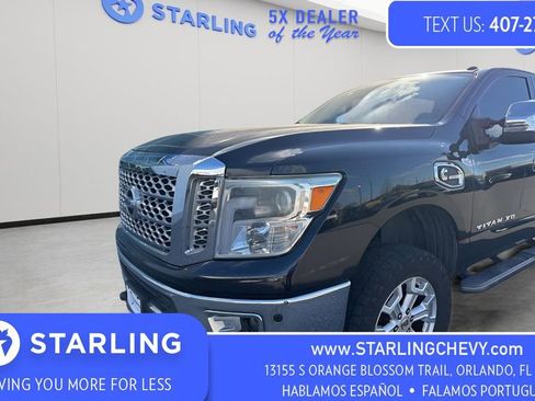 Used 2017 Nissan Titan SL image 1