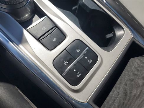 Used 2023 Ford Explorer XLT w/ Equipment Group 202A image 34