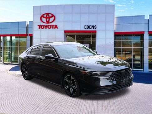 Used 2024 Honda Accord Sport image 1