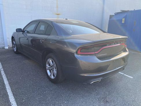 Used 2015 Dodge Charger SE w/ Popular Equipment Group RWD image 5