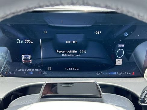 Used 2025 Lincoln Aviator Reserve w/ Luxury Package RWD image 27