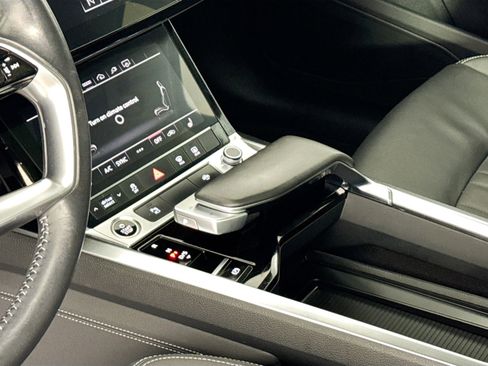 Used 2021 Audi e-tron Premium AWD/4WD image 26