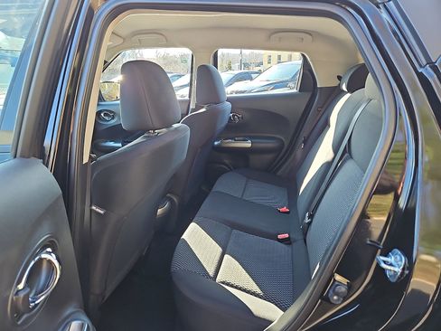 Used 2017 Nissan Juke S image 10