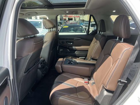 Used 2023 Honda Pilot Elite image 11
