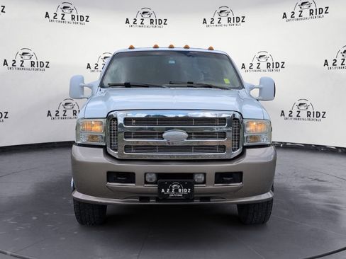 Used 2006 Ford F350 Lariat AWD/4WD image 2