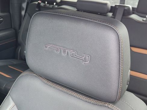 Used 2024 GMC Sierra 2500 AT4 w/ AT4 Premium Plus Package image 23