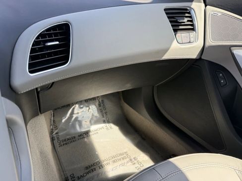 Used 2018 Chevrolet Corvette Stingray Coupe w/ 3LT Preferred Equipment Group image 18