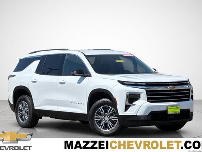 Used 2024 Chevrolet Traverse LT