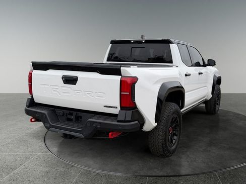 Used 2025 Toyota Tacoma TRD Pro AWD/4WD image 9