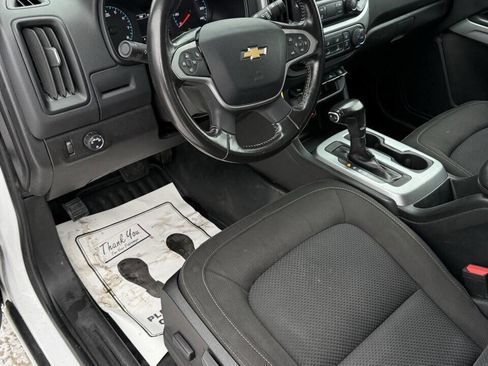 Used 2021 Chevrolet Colorado LT w/ Fleet Safety Package image 15