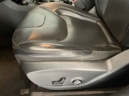 Used 2019 Jeep Cherokee Limited AWD/4WD image 12