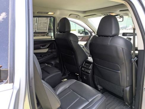 Used 2022 Subaru Ascent Touring AWD/4WD image 40