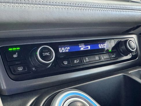 Used 2015 BMW i8 image 26