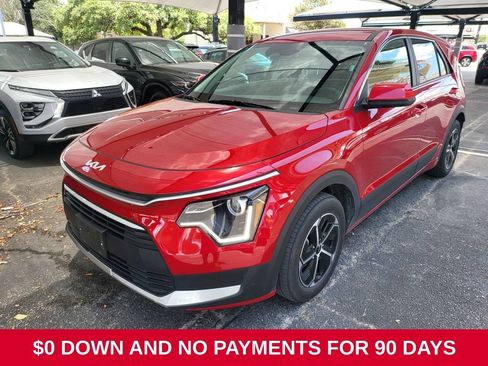 Used 2025 Kia Niro LX FWD image 1