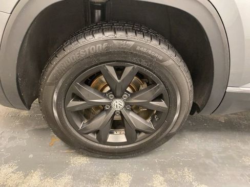 Used 2018 Volkswagen Atlas SEL image 34