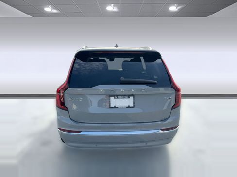 New 2026 Volvo XC90 T8 Plus w/ Protection Package Premier image 10