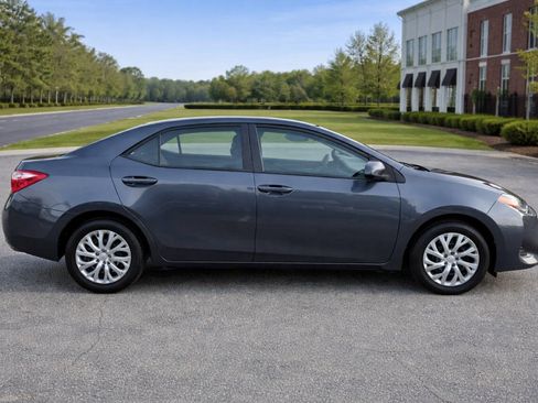 Used 2019 Toyota Corolla LE FWD image 7