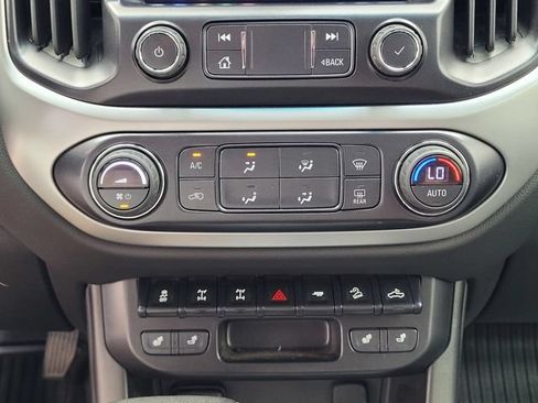 Used 2021 Chevrolet Colorado ZR2 w/ ZR2 Midnight Special Edition AWD/4WD image 25