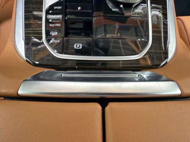 Certified 2024 BMW X5 xDrive40i w/ Parking Assistance Package AWD/4WD image 40