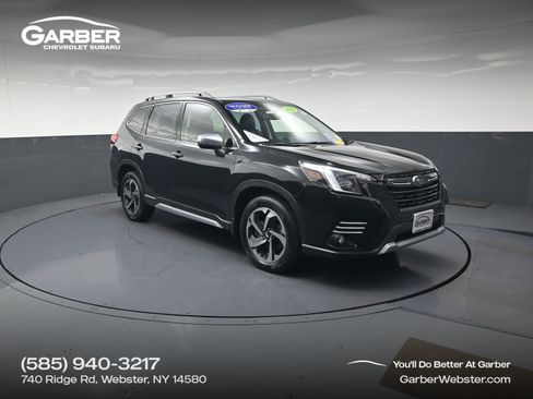 Used 2023 Subaru Forester Touring AWD/4WD image 1
