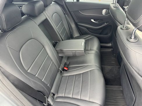 Used 2020 Mercedes-Benz GLC 300 GLC 300 4MATIC Sport Utility 4 w/ Parking Assistance Package image 22