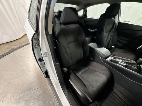 Certified 2024 Honda Accord EX image 32