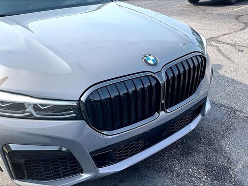 Used 2020 BMW 750i xDrive w/ Executive Package AWD/4WD image 5