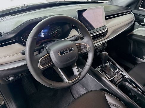 Used 2024 Jeep Compass Limited AWD/4WD image 11