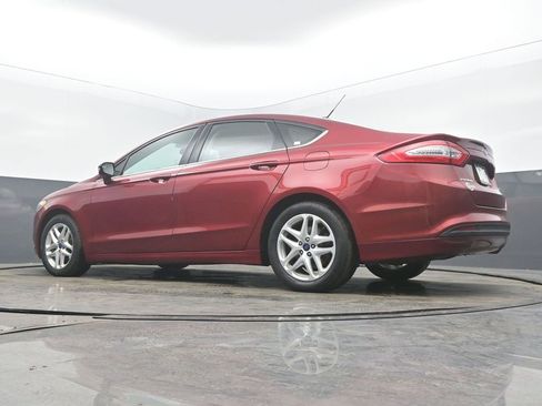 Used 2016 Ford Fusion SE image 48