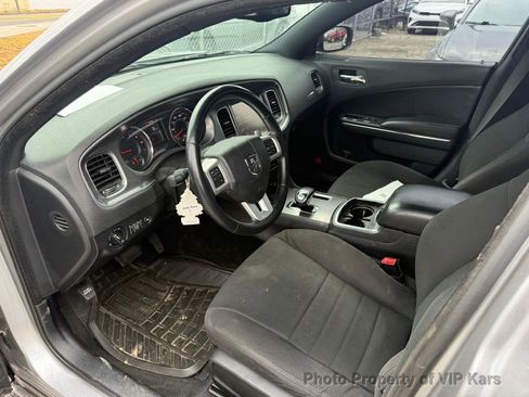 Used 2014 Dodge Charger SXT image 11