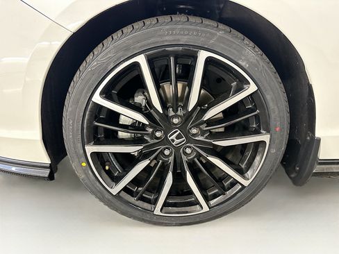 Used 2023 Honda Accord Touring image 35