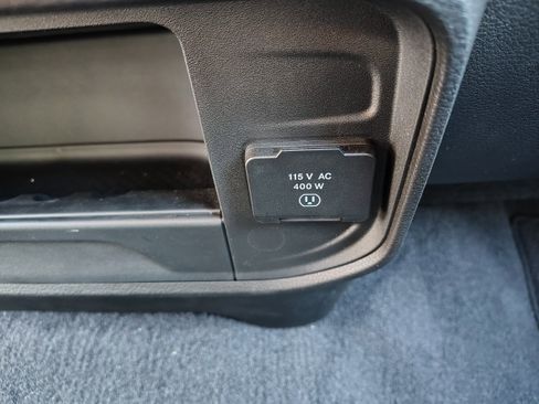 Certified 2024 RAM 2500 Laramie w/ Safety Group image 38