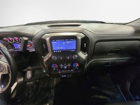 Used 2021 Chevrolet Silverado 1500 LT image 22